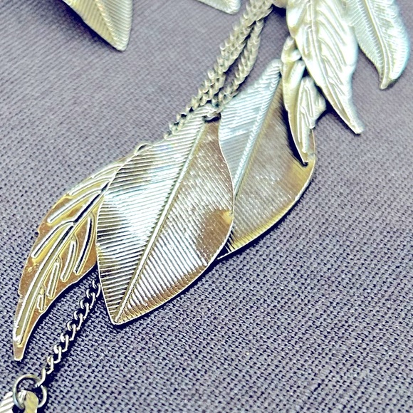 Drop Necklace & Earrings Set - Leaf Design - Gunmetal - Picture 13 of 14